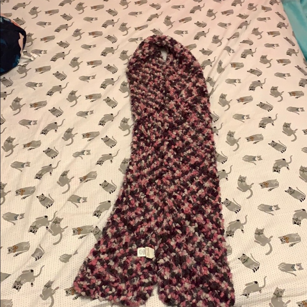 🧣 Pink and Black Sonoma Knit scarf